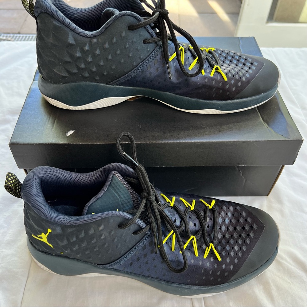 NIKE AIR JORDAN EXTRA.FLY‎ MIDNIGHT BLUE VOLT, 11.5